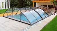Piscine abri