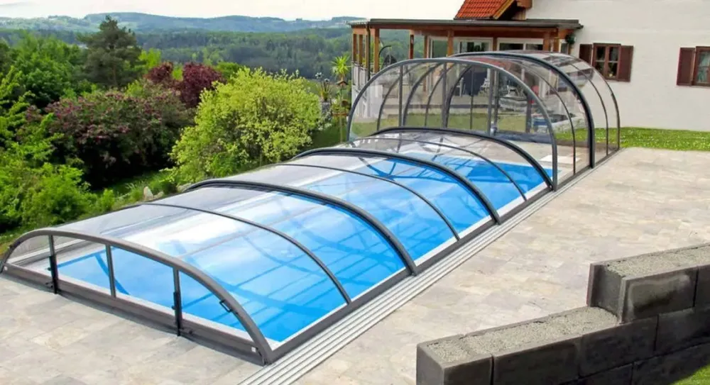 Pose d'abri de piscine mixte à Vienne et la région de Lyon