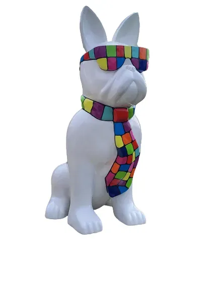 Chien cravate blanc